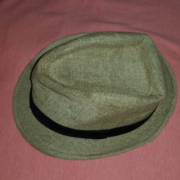 Accessories - Beige and black fedora